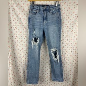 Hollister Ultra High Rise Mom Jeans